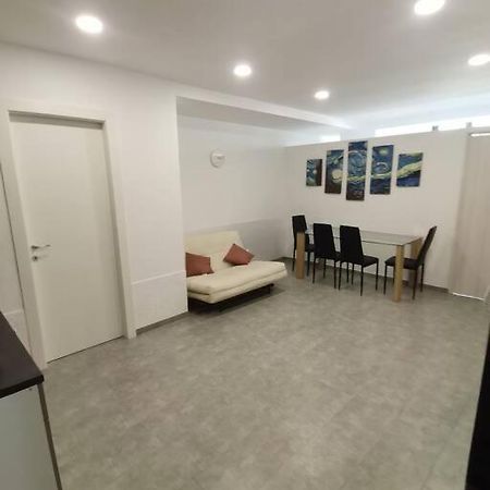 Ferienwohnung Relax Hosue Ladispoli Exterior foto